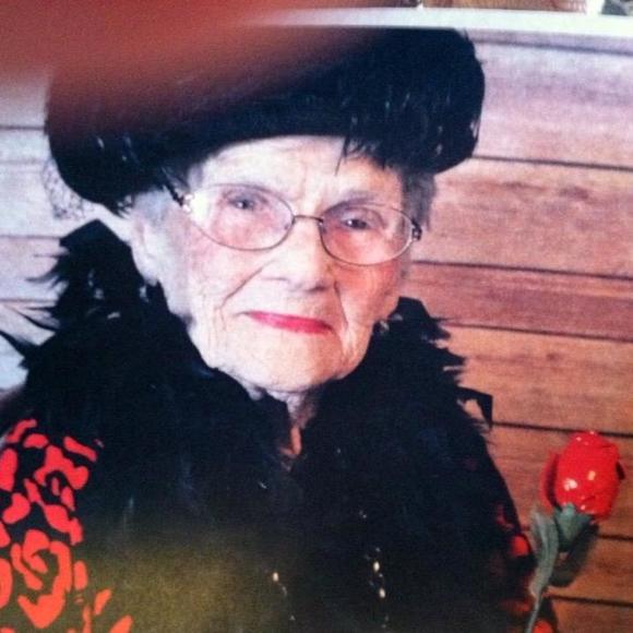 Meet your Posher, Donna - Picture 1 of 1